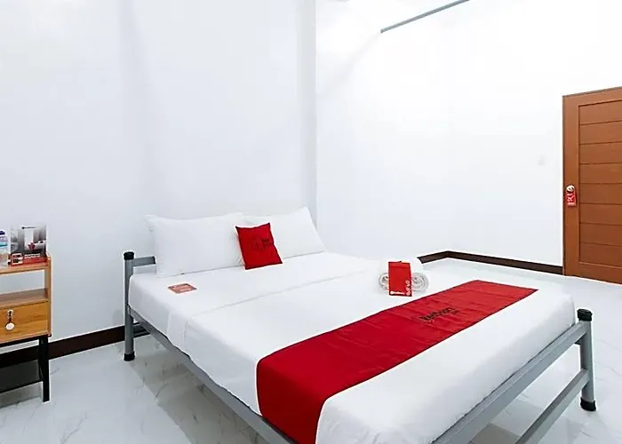 Reddoorz @ Good 101 Paranaque 호텔 *